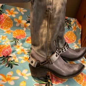 FREEBIRD boots excellent condition.
